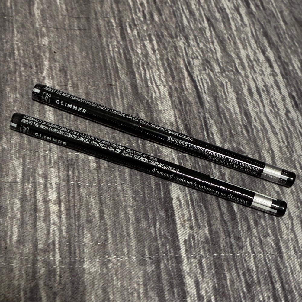 NEW SEALED Avon fmg Glimmer Diamond Retractable Eye Liners - Sterling - Lot of 2